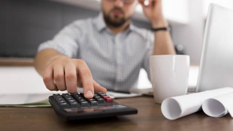 Cómo Calcular tu Indemnización por Despido en España: Guía de un Abogado Laboralista en Barcelona